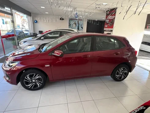 GM - Chevrolet ONIX HATCH 1.0 12V Flex 5p Mec. Flex — foto 4 de 10