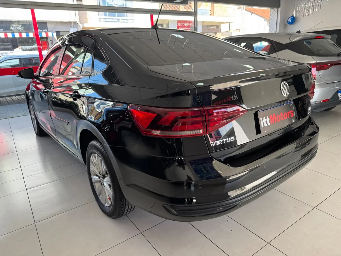 VW - VolksWagen VIRTUS 1.6 MSI Flex 16V 4p Aut. Flex — foto 7 de 9