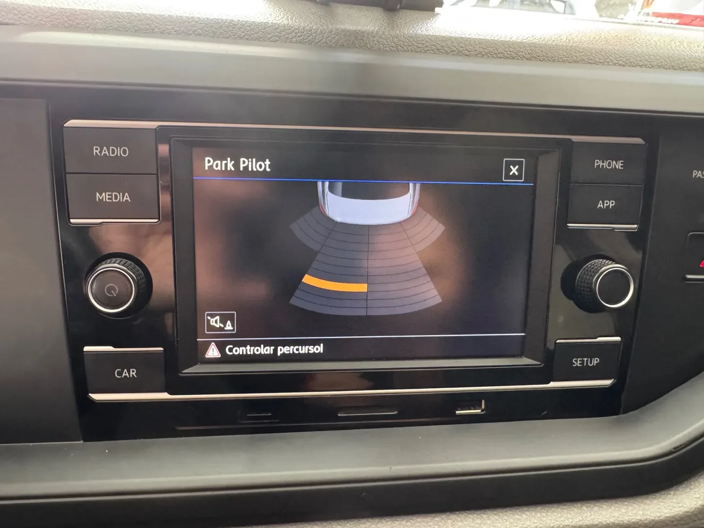 VW - VolksWagen VIRTUS 1.6 MSI Flex 16V 4p Aut. Flex — foto 8 de 9