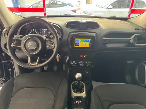 Jeep Renegade Sport 1.8 4x2 Flex 16V Mec. Flex — foto 8 de 10