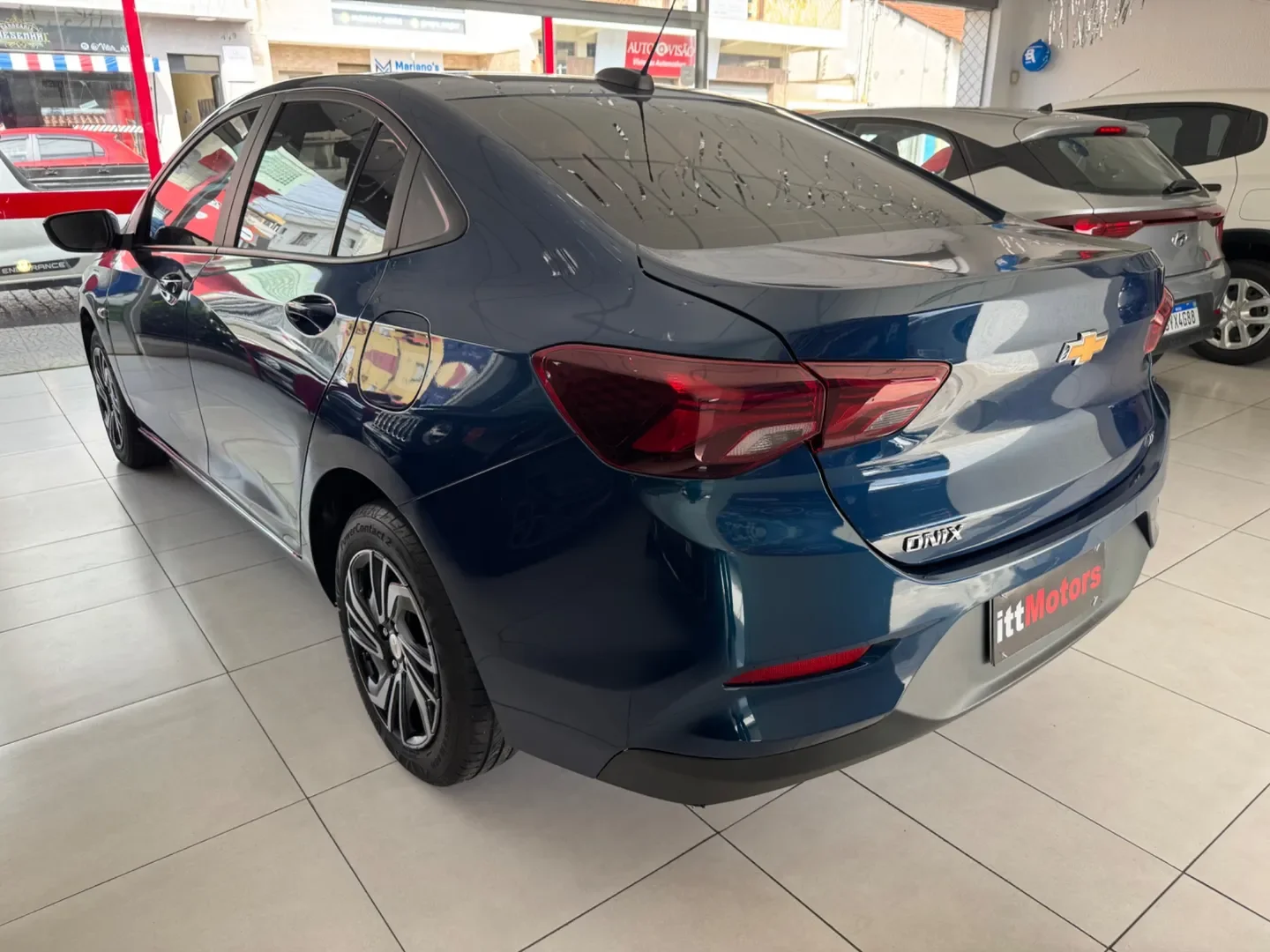GM - Chevrolet ONIX SEDAN Plus LT 1.0 12V Flex 4p Mec. Flex — foto 9 de 9