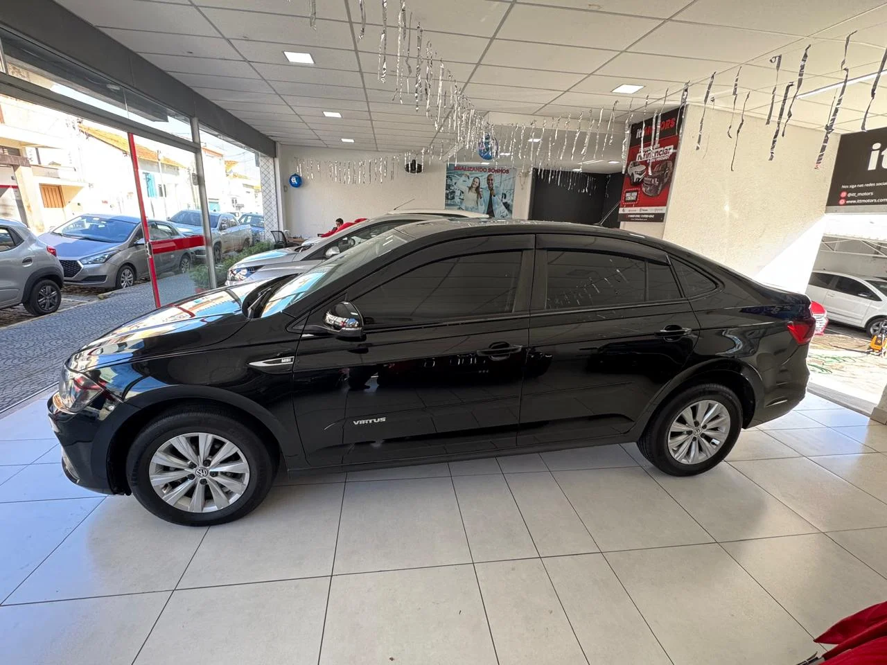 VW - VolksWagen VIRTUS 1.6 MSI Flex 16V 4p Aut. Flex — foto 4 de 9