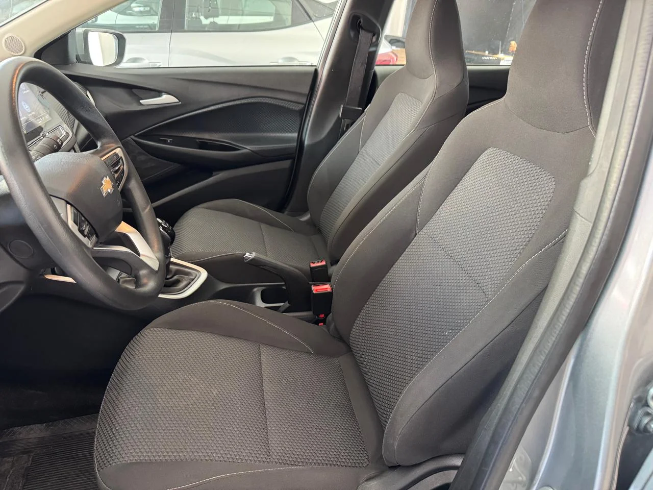 GM - Chevrolet ONIX HATCH LT 1.0 12V Flex 5p Mec. Flex — foto 8 de 9