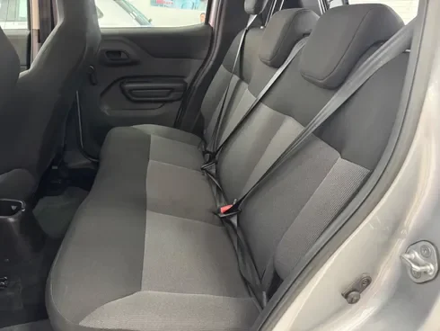 Citroën C3 Live Pack 1.0 Flex 6V 5p Mec. Flex — foto 10 de 10