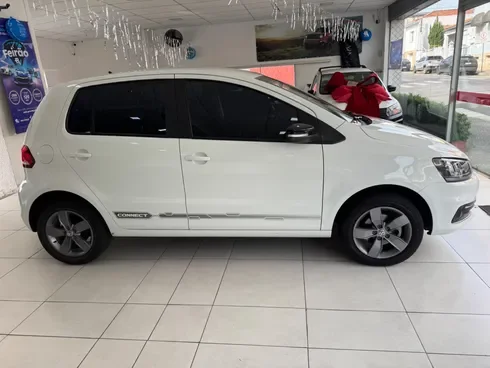 VW - VolksWagen Fox Connect 1.6 Flex 8V 5p Flex — foto 6 de 10